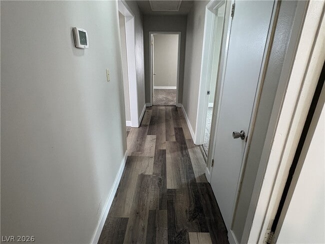 Building Photo - 111 Dogwood St