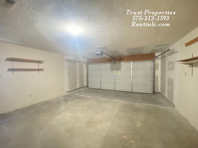 Building Photo - Remodeled 3/2 on Cul-de-Sac