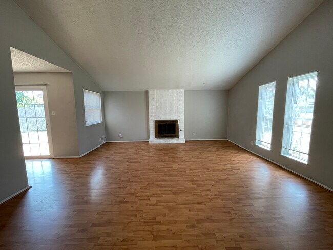 Building Photo - 11514 Sandy Loam Trl