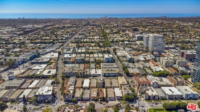 Building Photo - 1316 Amherst Ave