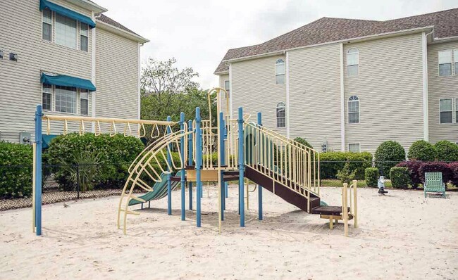 Building Photo - 9776 Leyland Dr