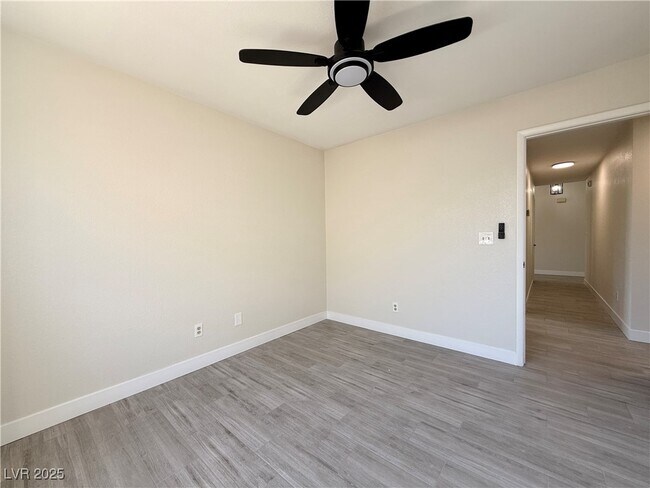 Building Photo - 6357 Cobalt Ln