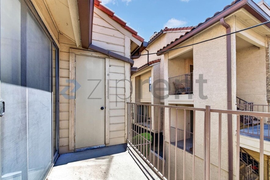 Building Photo - Unit Apt 6H