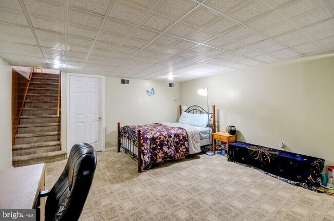 Building Photo - 1140 Oakcroft Ln
