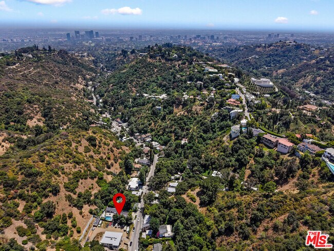 Building Photo - 1750 N Beverly Glen Blvd