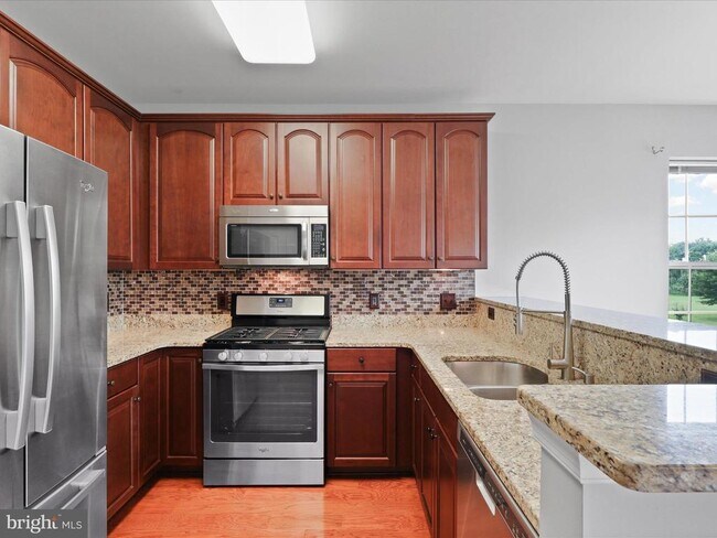 Building Photo - 9200 Charleston Dr