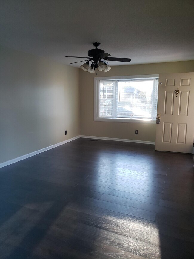 Building Photo - 5408 Silver Pine Ct