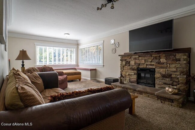 Building Photo - 723 N Government Way