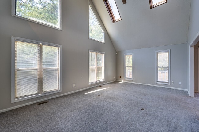Building Photo - 3821 Forest Creek Way
