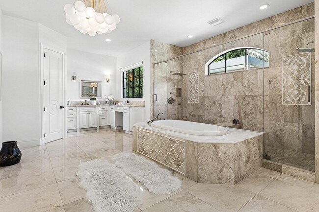 Building Photo - 16388 Bridlewood Cir