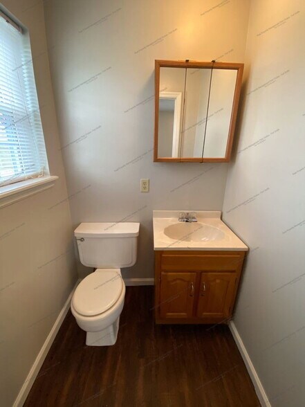 Building Photo - 8409 S 35th Terrace