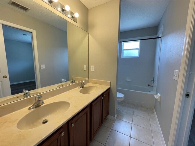 Building Photo - 20438 Needletree Dr