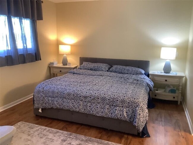 Building Photo - 7797 Golf Cir Dr