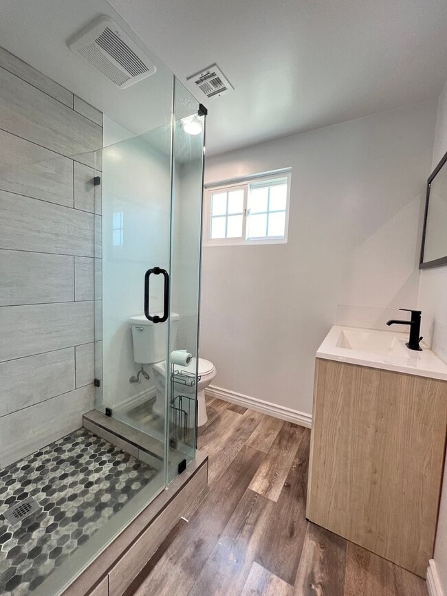 Building Photo - Charming 3 bed/ 2 bath home in El Monte!!