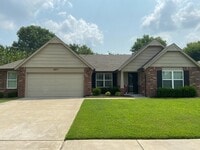 Building Photo - 2217 N 7th St