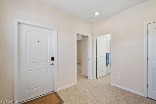 Building Photo - 4011 Tarpon Ave