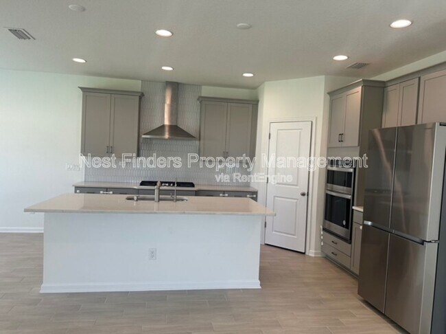 Building Photo - 42 Golden Fern Dr
