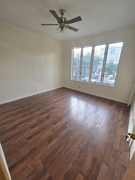 Building Photo - 21-43 45th Street Unit 1