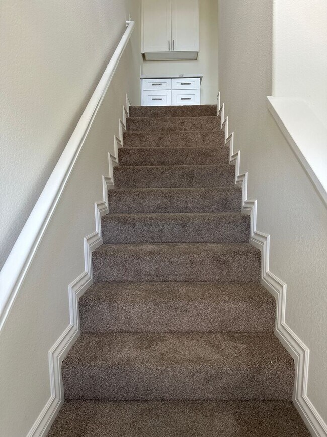 Building Photo - SCRIPTS RANCH-FULLY REMODELED  2 BED, 2.5 BATH - AVAILABLE NOW!