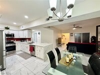 Building Photo - 5655 E Sahara Ave