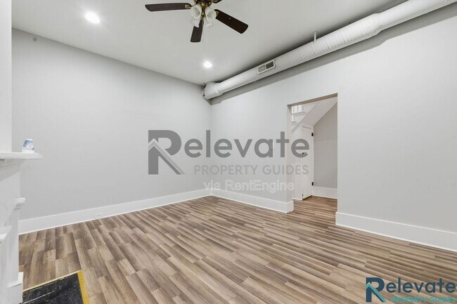 Building Photo - 2820 Q St