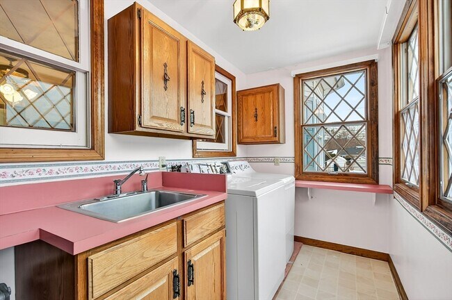 Building Photo - 20 Haynes Ct