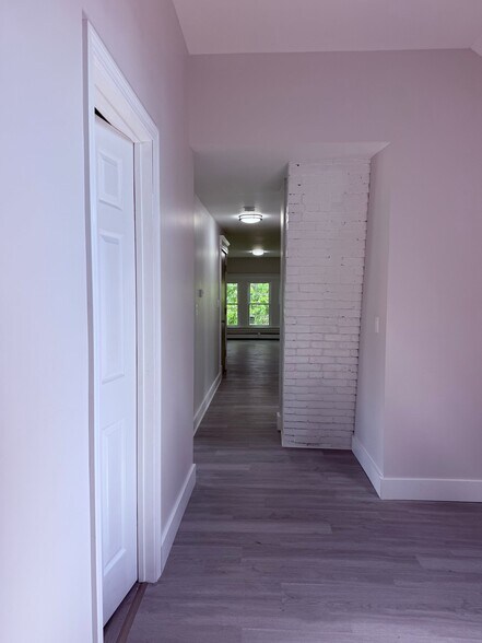 Building Photo - 510 Whalley Ave