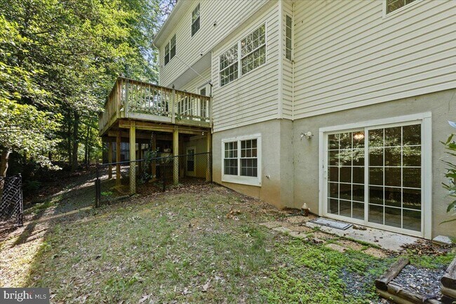 Building Photo - 28920 Livingston Dr