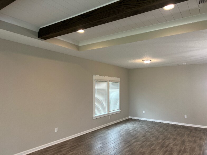 Building Photo - 32 Pinzon Pl