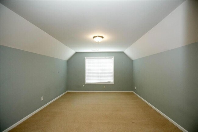 Building Photo - 1005 Landover Crossing