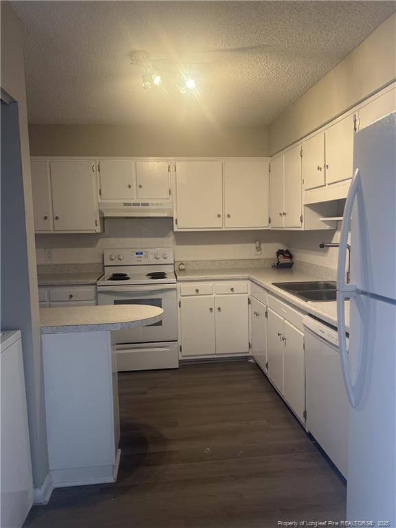 Building Photo - 595 Winding Creek Rd