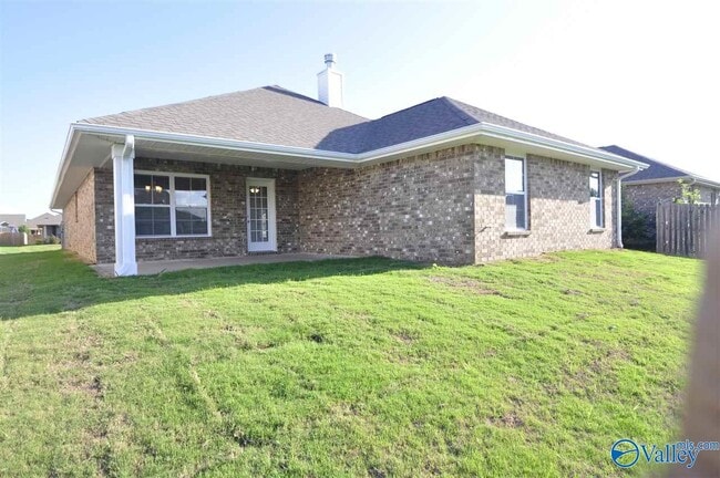 Building Photo - 2464 Bell Manor Dr SW