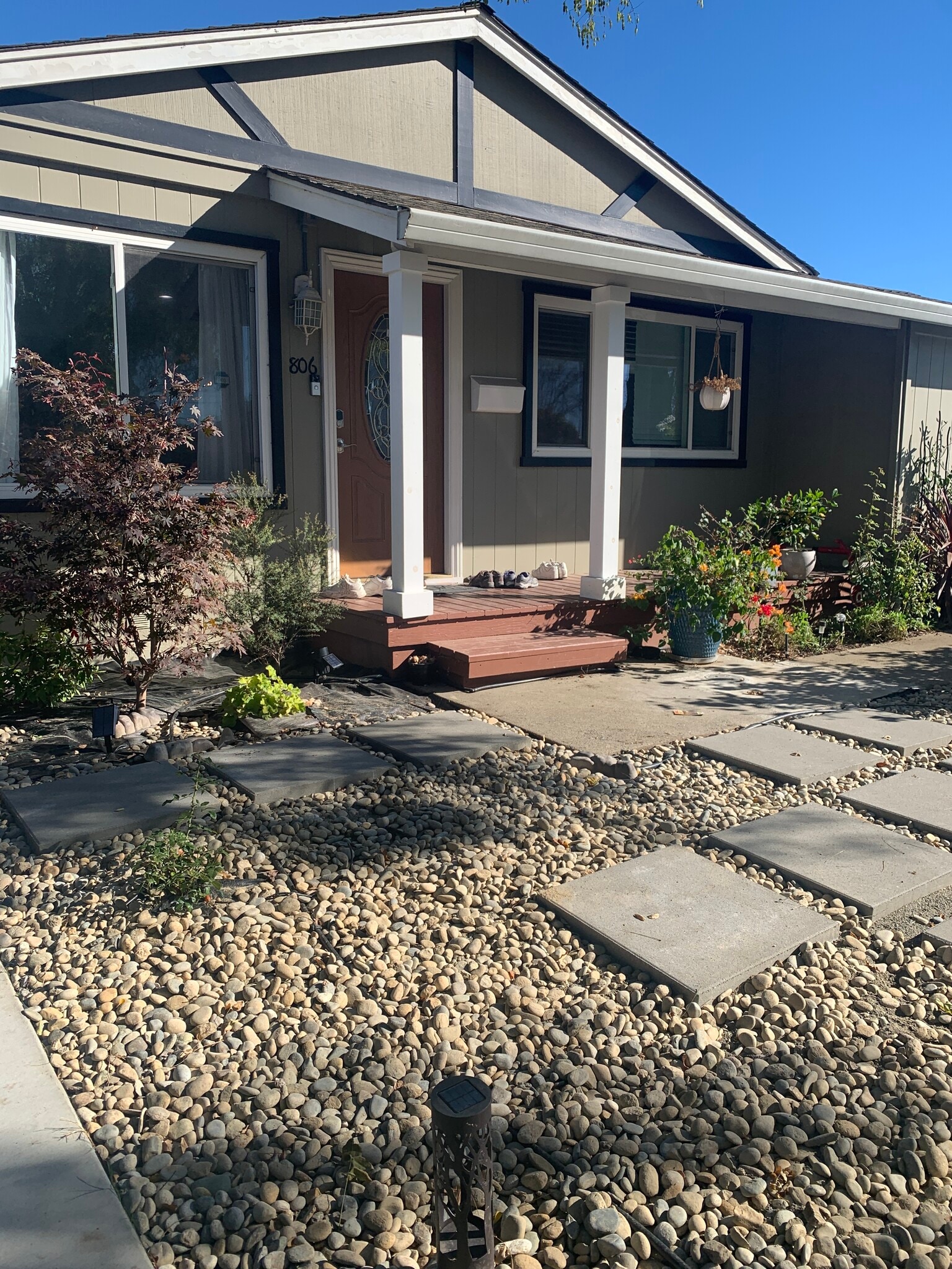 Building Photo - 806 Coyote St