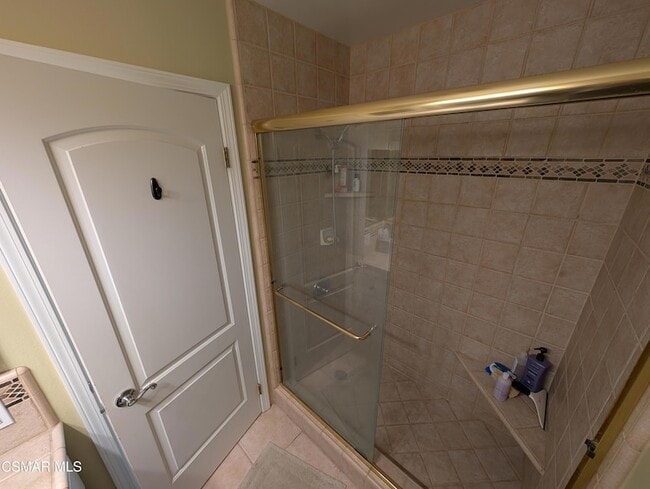 Building Photo - 2853 Instone Ct