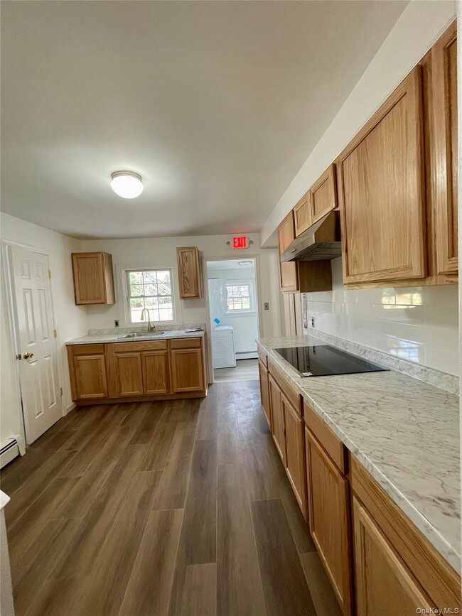 Building Photo - 46 E Market St