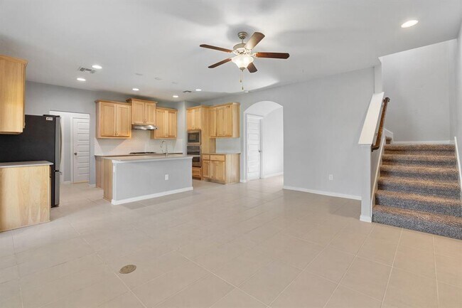 Building Photo - 8712 Slater Dr