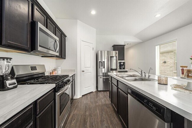 Building Photo - 22435 Forest Gorge Ln
