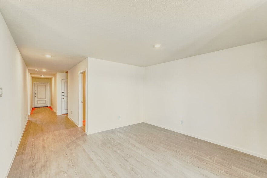 Building Photo - 476 San Miguel Crk Dr