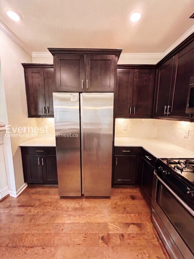 Building Photo - 2781 Milano Avenue