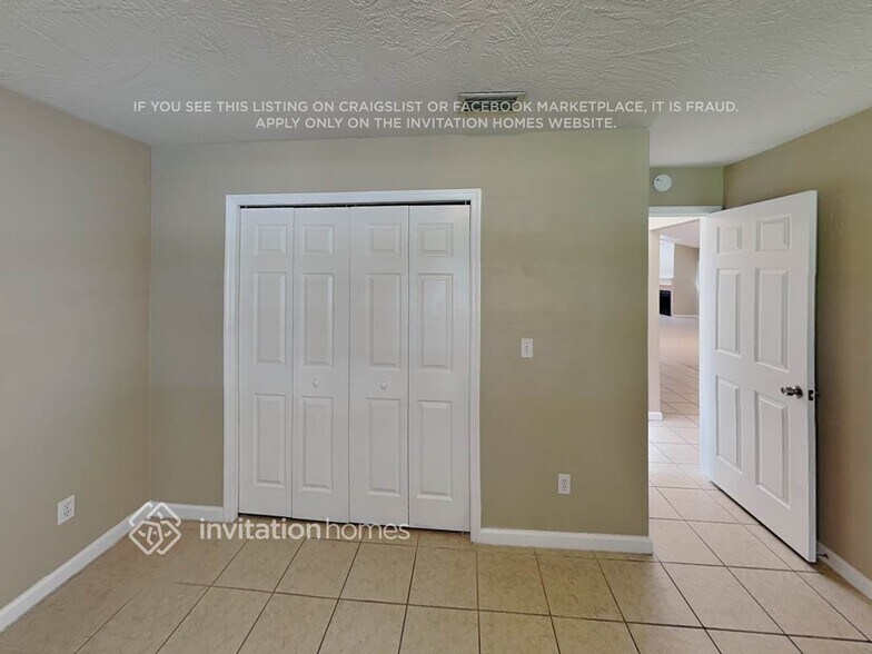 Building Photo - 3233 Vail View Dr