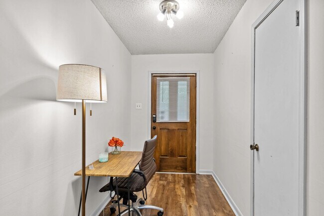 Building Photo - 12336 Perkins Rd