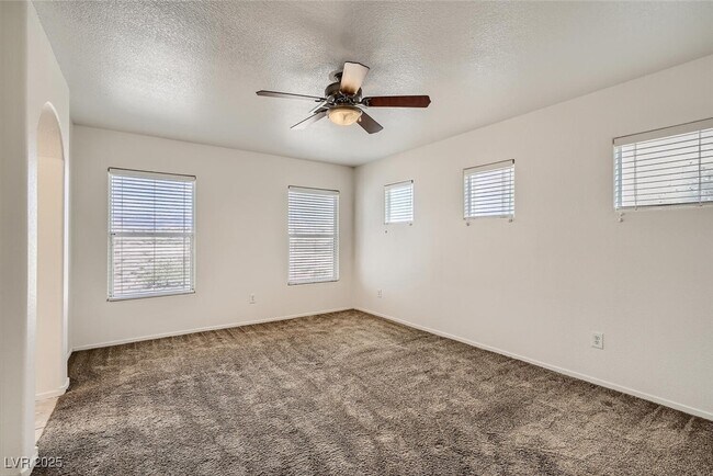 Building Photo - 9027 Quintessa Cove St