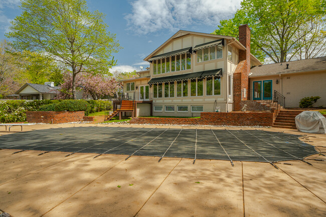 Building Photo - 7304 Haymarket Ln