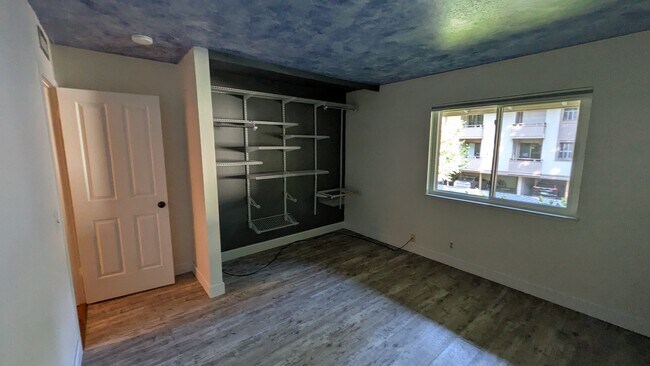 Building Photo - 20812 4th St