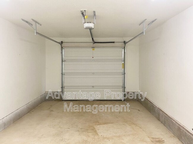 Building Photo - 1711 S 9th St