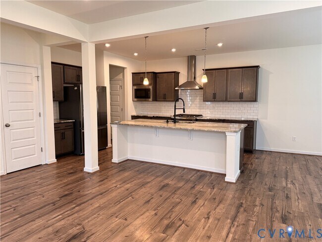 Building Photo - 18417 Palisades Ct