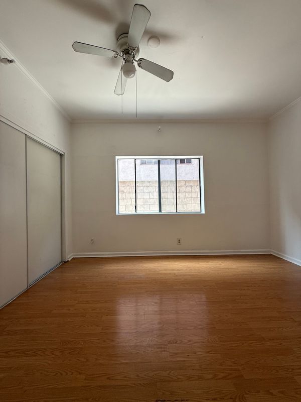 Building Photo - 1816 N Gramercy Pl