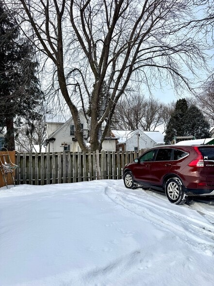 Building Photo - 3111 Arthur St NE