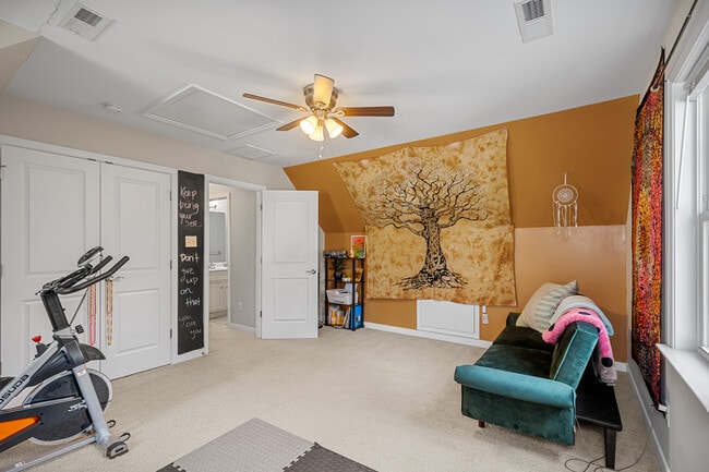 Building Photo - 2446 Gracie White Cir