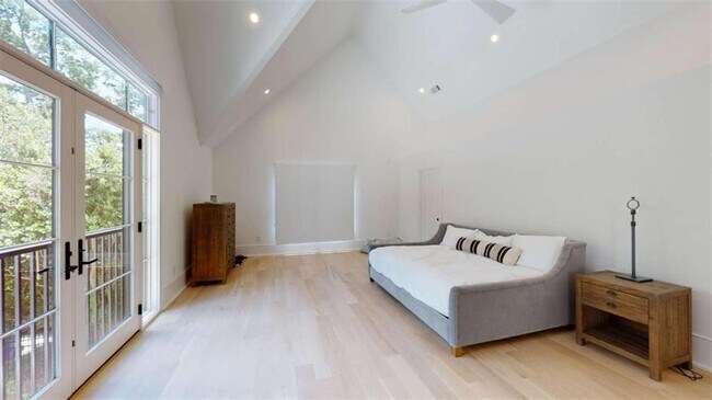 Building Photo - 3206 Arden Rd NW